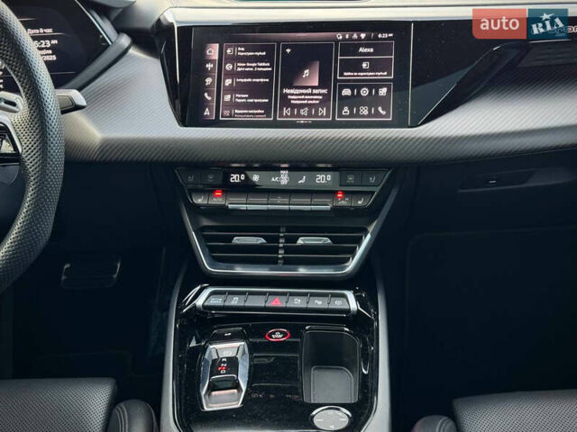Білий Ауді RS e-tron GT, об'ємом двигуна 0 л та пробігом 17 тис. км за 54500 $, фото 43 на Automoto.ua