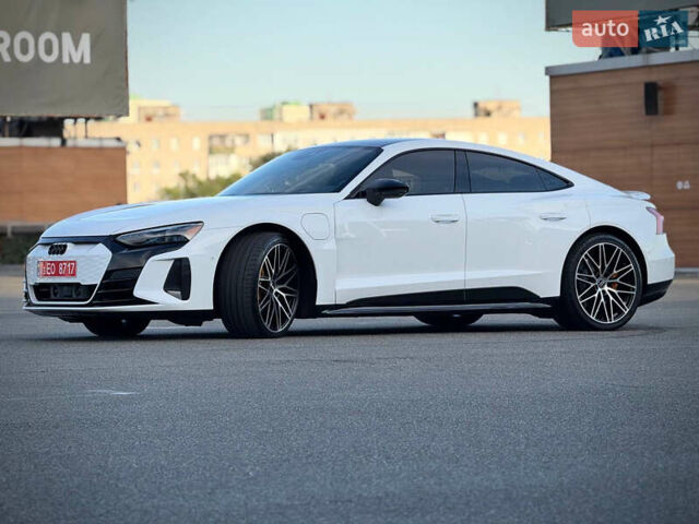 Білий Ауді RS e-tron GT, об'ємом двигуна 0 л та пробігом 17 тис. км за 54500 $, фото 6 на Automoto.ua