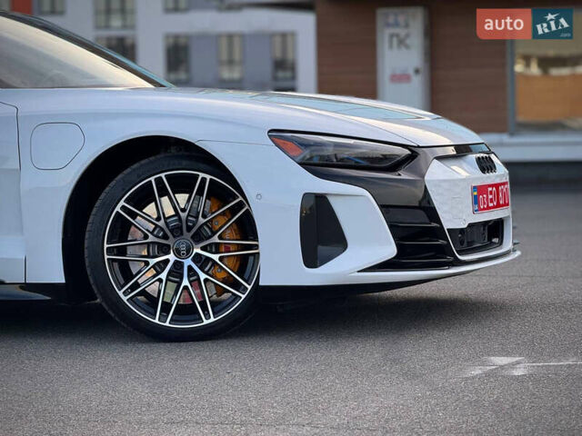 Білий Ауді RS e-tron GT, об'ємом двигуна 0 л та пробігом 17 тис. км за 54500 $, фото 17 на Automoto.ua