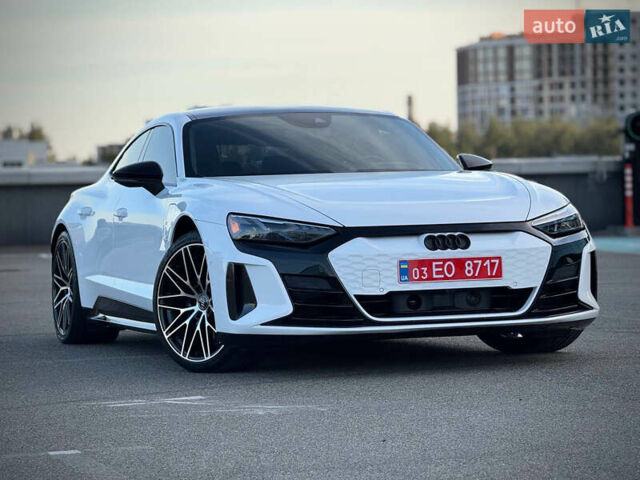 Білий Ауді RS e-tron GT, об'ємом двигуна 0 л та пробігом 17 тис. км за 54500 $, фото 3 на Automoto.ua