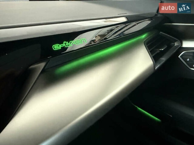 Чорний Ауді RS e-tron GT, об'ємом двигуна 0 л та пробігом 30 тис. км за 67777 $, фото 10 на Automoto.ua