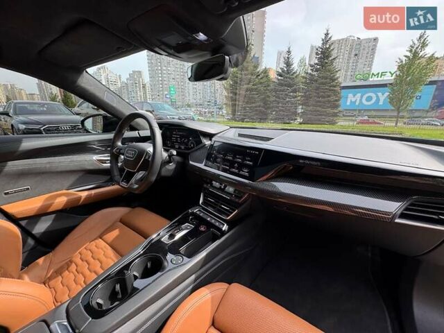 Черный Ауди RS e-tron GT, объемом двигателя 0 л и пробегом 48 тыс. км за 78000 $, фото 78 на Automoto.ua