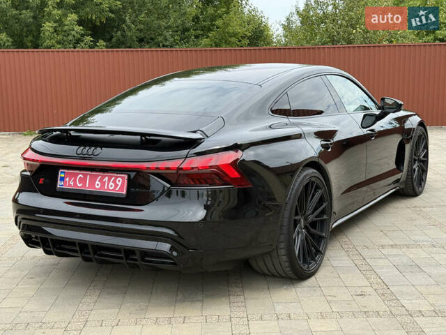 Чорний Ауді RS e-tron GT, об'ємом двигуна 0 л та пробігом 30 тис. км за 67777 $, фото 4 на Automoto.ua