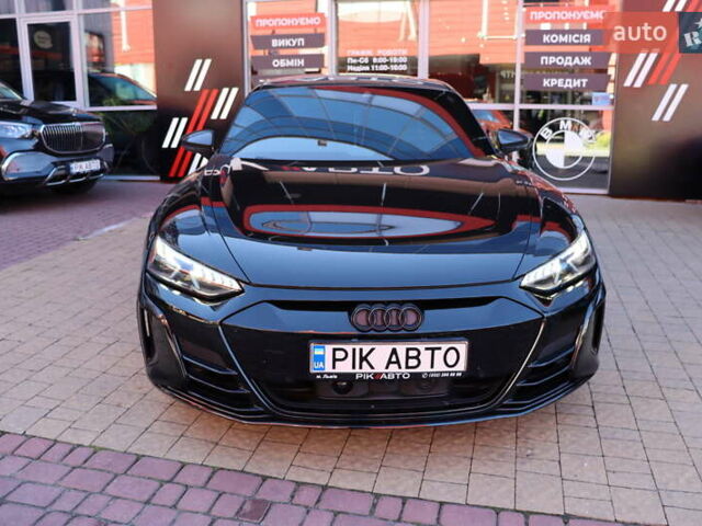 Черный Ауди RS e-tron GT, объемом двигателя 0 л и пробегом 61 тыс. км за 67400 $, фото 5 на Automoto.ua