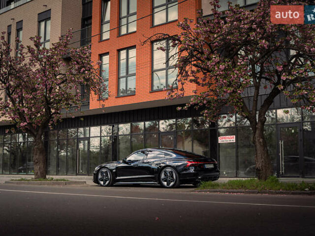 Черный Ауди RS e-tron GT, объемом двигателя 0 л и пробегом 5 тыс. км за 82500 $, фото 2 на Automoto.ua