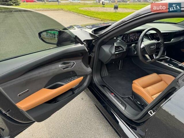 Черный Ауди RS e-tron GT, объемом двигателя 0 л и пробегом 48 тыс. км за 78000 $, фото 23 на Automoto.ua