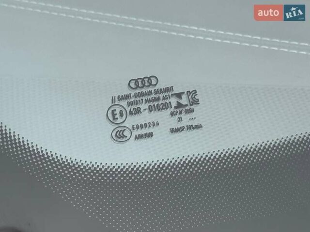 Черный Ауди RS e-tron GT, объемом двигателя 0 л и пробегом 48 тыс. км за 78000 $, фото 4 на Automoto.ua