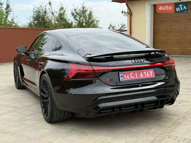 Чорний Ауді RS e-tron GT, об'ємом двигуна 0 л та пробігом 30 тис. км за 67777 $, фото 3 на Automoto.ua