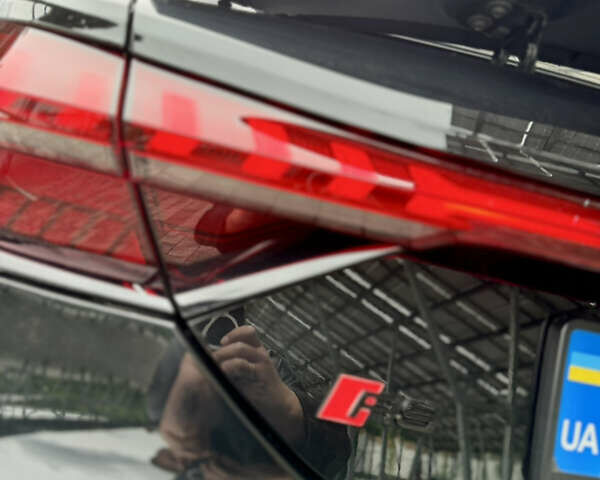 Чорний Ауді RS e-tron GT, об'ємом двигуна 0 л та пробігом 59 тис. км за 84000 $, фото 4 на Automoto.ua