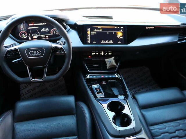 Черный Ауди RS e-tron GT, объемом двигателя 0 л и пробегом 61 тыс. км за 67400 $, фото 43 на Automoto.ua