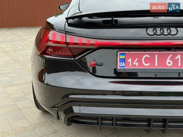 Чорний Ауді RS e-tron GT, об'ємом двигуна 0 л та пробігом 30 тис. км за 67777 $, фото 5 на Automoto.ua