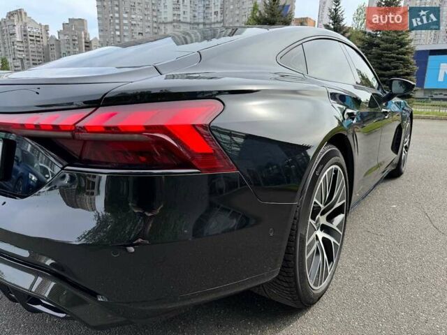 Черный Ауди RS e-tron GT, объемом двигателя 0 л и пробегом 48 тыс. км за 78000 $, фото 83 на Automoto.ua
