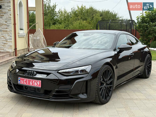 Чорний Ауді RS e-tron GT, об'ємом двигуна 0 л та пробігом 30 тис. км за 67777 $, фото 2 на Automoto.ua