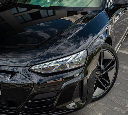 Черный Ауди RS e-tron GT, объемом двигателя 0 л и пробегом 5 тыс. км за 82500 $, фото 11 на Automoto.ua