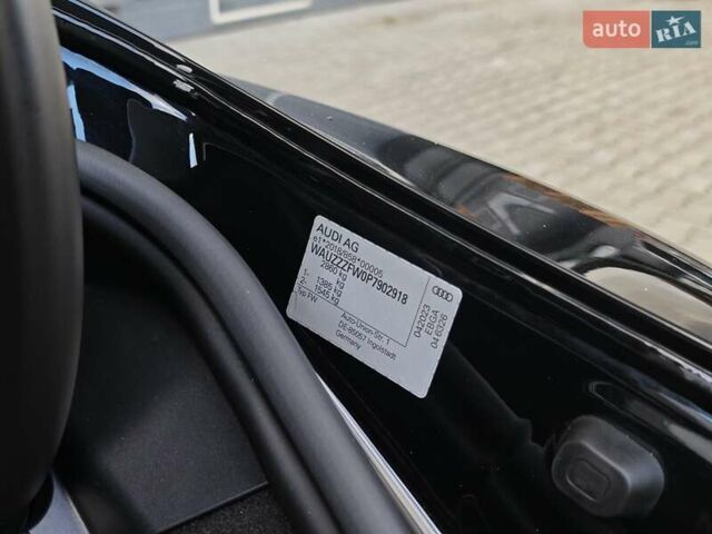 Чорний Ауді RS e-tron GT, об'ємом двигуна 0 л та пробігом 26 тис. км за 80999 $, фото 80 на Automoto.ua