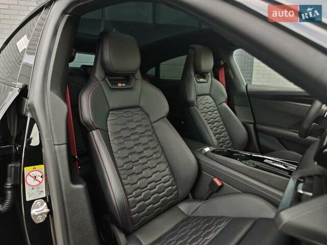 Чорний Ауді RS e-tron GT, об'ємом двигуна 0 л та пробігом 26 тис. км за 80999 $, фото 71 на Automoto.ua