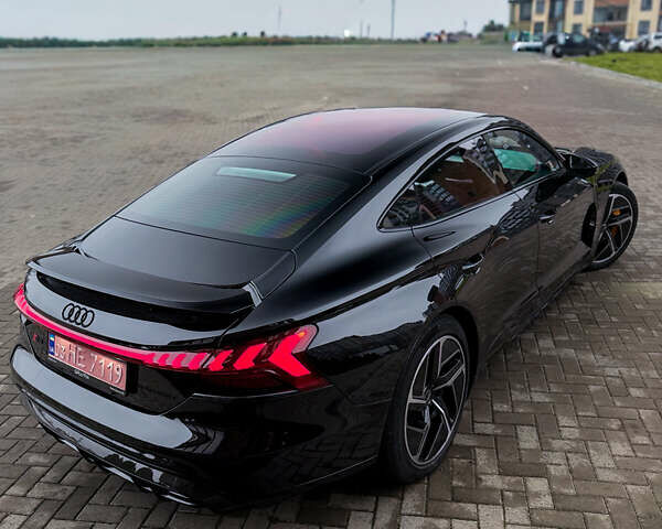 Чорний Ауді RS e-tron GT, об'ємом двигуна 0 л та пробігом 13 тис. км за 59800 $, фото 4 на Automoto.ua
