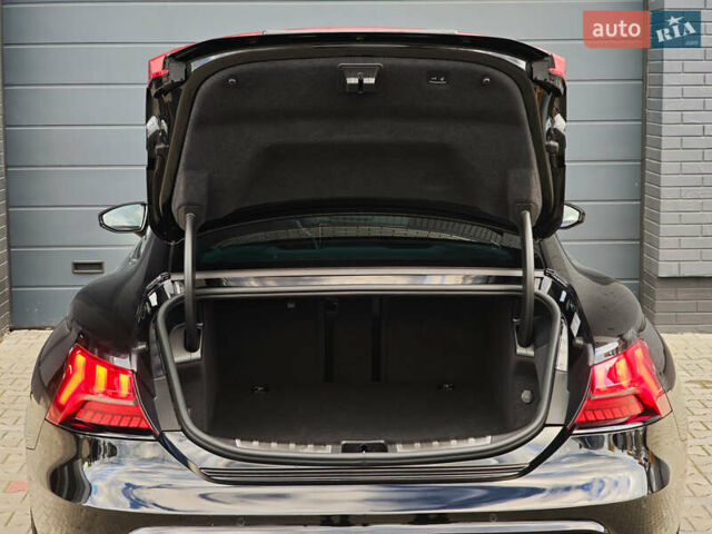 Чорний Ауді RS e-tron GT, об'ємом двигуна 0 л та пробігом 26 тис. км за 80999 $, фото 78 на Automoto.ua