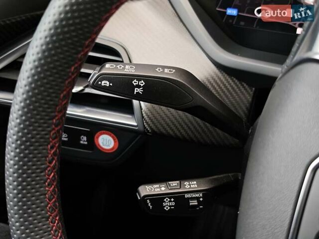 Чорний Ауді RS e-tron GT, об'ємом двигуна 0 л та пробігом 26 тис. км за 80999 $, фото 43 на Automoto.ua