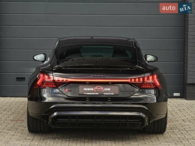 Чорний Ауді RS e-tron GT, об'ємом двигуна 0 л та пробігом 26 тис. км за 80999 $, фото 4 на Automoto.ua