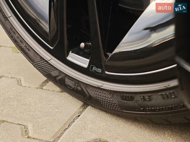 Чорний Ауді RS e-tron GT, об'ємом двигуна 0 л та пробігом 26 тис. км за 80999 $, фото 18 на Automoto.ua