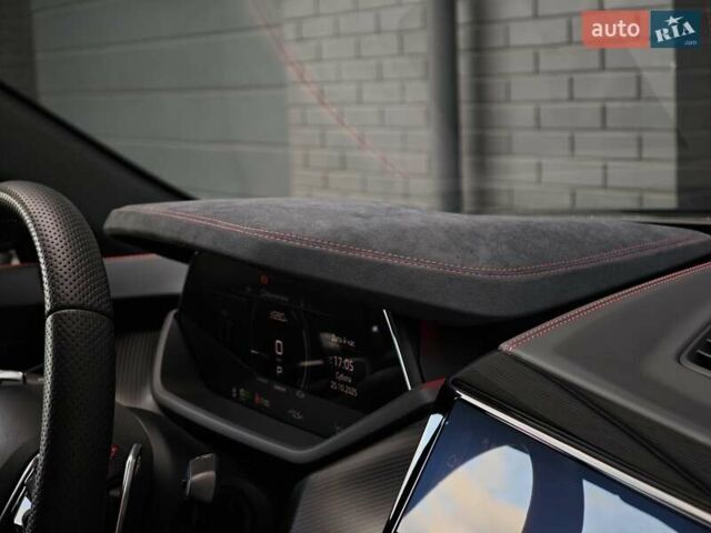 Чорний Ауді RS e-tron GT, об'ємом двигуна 0 л та пробігом 26 тис. км за 80999 $, фото 63 на Automoto.ua