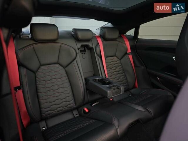 Чорний Ауді RS e-tron GT, об'ємом двигуна 0 л та пробігом 26 тис. км за 80999 $, фото 56 на Automoto.ua