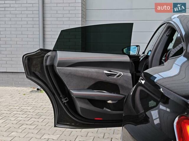Чорний Ауді RS e-tron GT, об'ємом двигуна 0 л та пробігом 26 тис. км за 80999 $, фото 53 на Automoto.ua