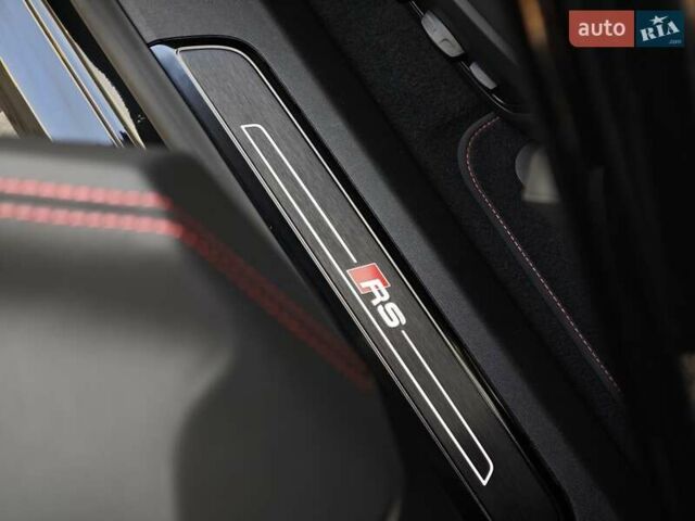 Чорний Ауді RS e-tron GT, об'ємом двигуна 0 л та пробігом 26 тис. км за 80999 $, фото 70 на Automoto.ua