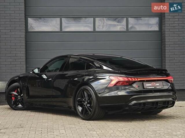 Чорний Ауді RS e-tron GT, об'ємом двигуна 0 л та пробігом 26 тис. км за 80999 $, фото 6 на Automoto.ua