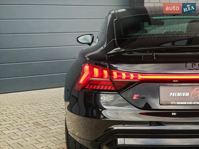 Чорний Ауді RS e-tron GT, об'ємом двигуна 0 л та пробігом 26 тис. км за 80999 $, фото 24 на Automoto.ua