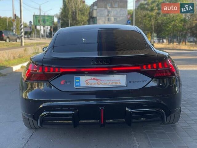 Черный Ауди RS e-tron GT, объемом двигателя 0 л и пробегом 40 тыс. км за 84999 $, фото 4 на Automoto.ua