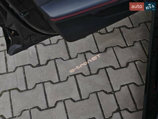 Чорний Ауді RS e-tron GT, об'ємом двигуна 0 л та пробігом 26 тис. км за 80999 $, фото 35 на Automoto.ua