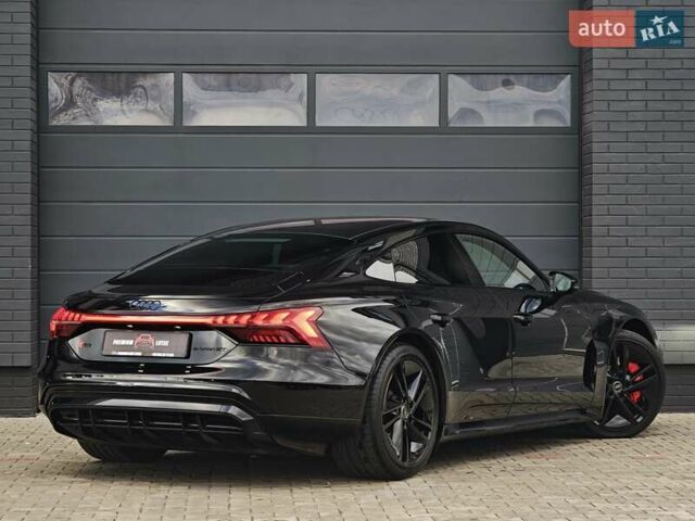 Чорний Ауді RS e-tron GT, об'ємом двигуна 0 л та пробігом 26 тис. км за 80999 $, фото 2 на Automoto.ua