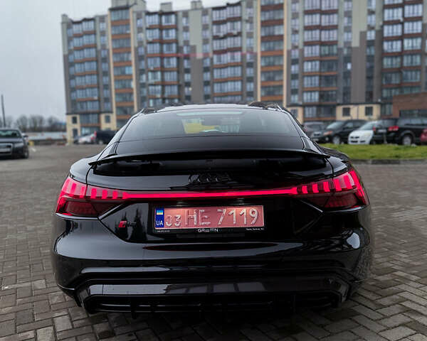 Чорний Ауді RS e-tron GT, об'ємом двигуна 0 л та пробігом 13 тис. км за 59800 $, фото 6 на Automoto.ua