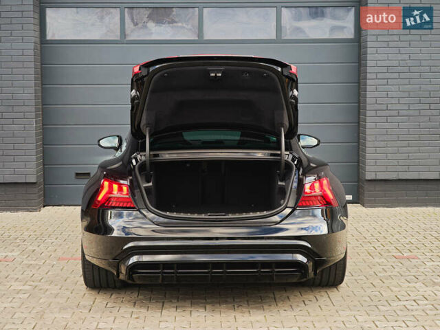 Чорний Ауді RS e-tron GT, об'ємом двигуна 0 л та пробігом 26 тис. км за 80999 $, фото 77 на Automoto.ua