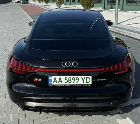 Черный Ауди RS e-tron GT, объемом двигателя 0 л и пробегом 2 тыс. км за 107000 $, фото 9 на Automoto.ua