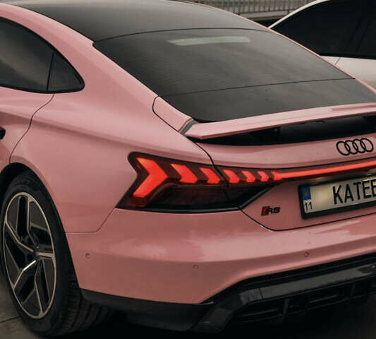 Фиолетовый Ауди RS e-tron GT, объемом двигателя 0 л и пробегом 27 тыс. км за 99999 $, фото 21 на Automoto.ua