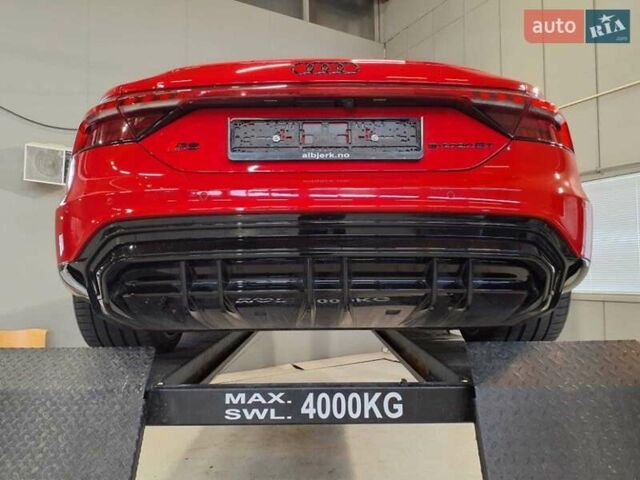 Красный Ауди RS e-tron GT, объемом двигателя 0 л и пробегом 45 тыс. км за 66500 $, фото 5 на Automoto.ua