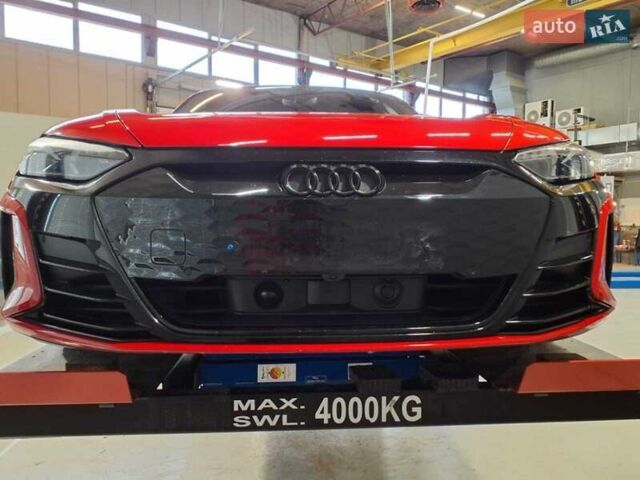 Красный Ауди RS e-tron GT, объемом двигателя 0 л и пробегом 45 тыс. км за 66500 $, фото 21 на Automoto.ua