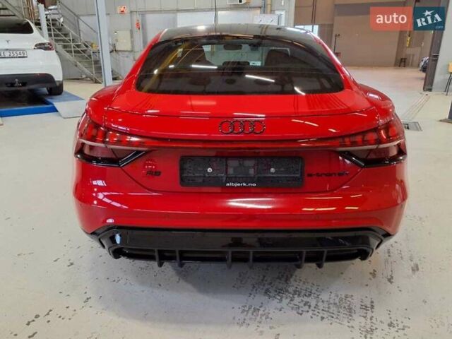 Красный Ауди RS e-tron GT, объемом двигателя 0 л и пробегом 45 тыс. км за 66500 $, фото 28 на Automoto.ua