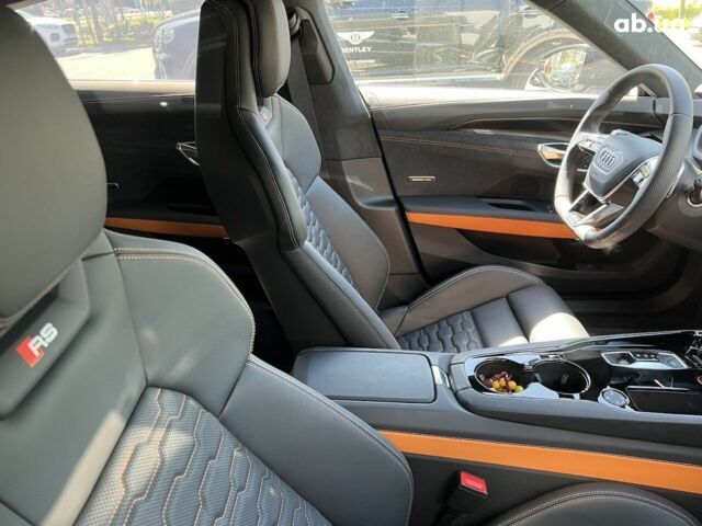 Ауді RS e-tron GT, об'ємом двигуна 0 л та пробігом 12 тис. км за 108463 $, фото 18 на Automoto.ua