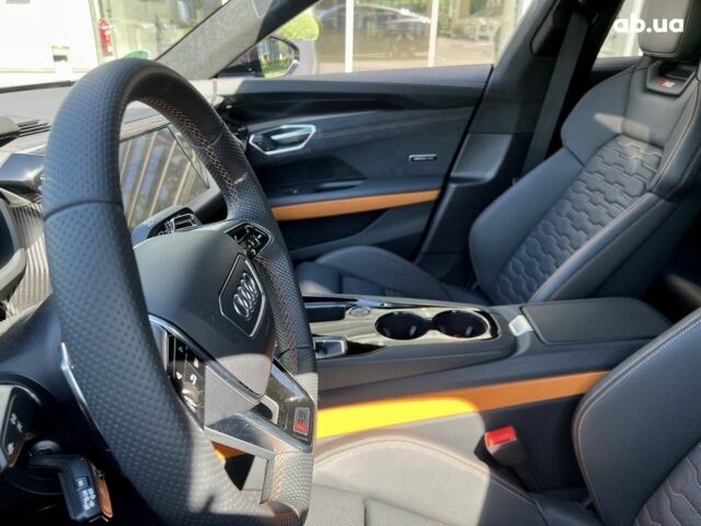 Ауді RS e-tron GT, об'ємом двигуна 0 л та пробігом 12 тис. км за 108463 $, фото 4 на Automoto.ua
