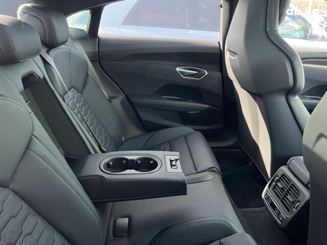 Ауди RS e-tron GT, объемом двигателя 0 л и пробегом 2 тыс. км за 116179 $, фото 8 на Automoto.ua