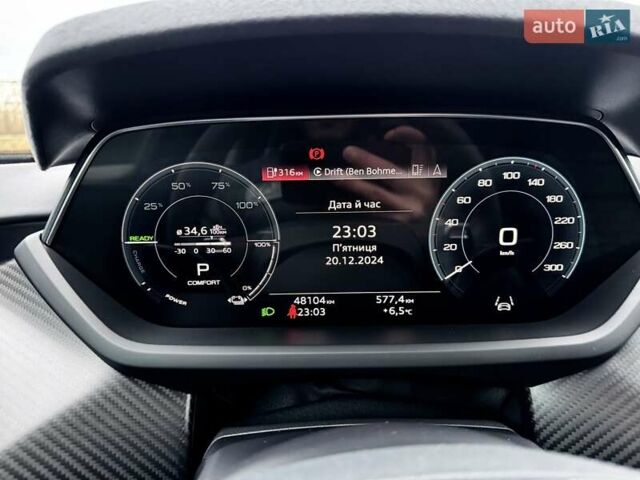 Серый Ауди RS e-tron GT, объемом двигателя 0 л и пробегом 48 тыс. км за 67700 $, фото 51 на Automoto.ua