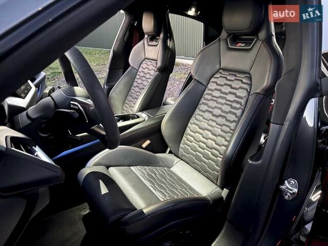 Серый Ауди RS e-tron GT, объемом двигателя 0 л и пробегом 48 тыс. км за 65500 $, фото 71 на Automoto.ua