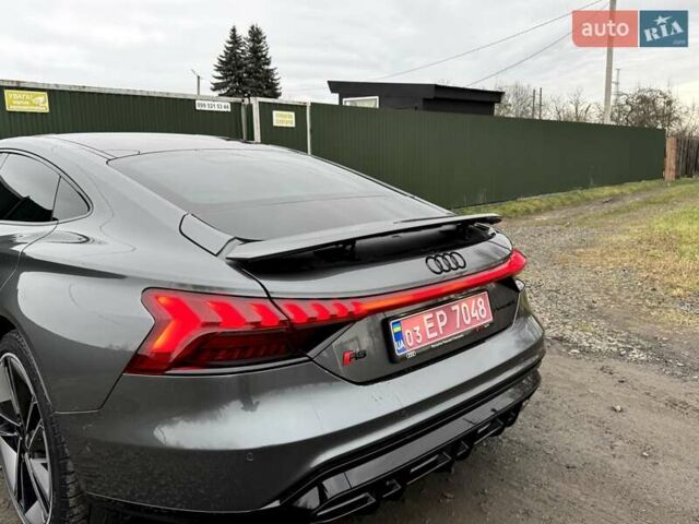 Серый Ауди RS e-tron GT, объемом двигателя 0 л и пробегом 48 тыс. км за 67700 $, фото 13 на Automoto.ua