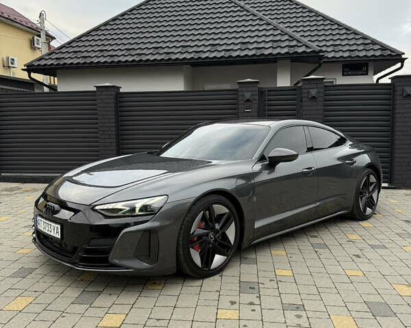Ауді RS e-tron GT 2021 у Коломые на Automoto.ua Сірий Ауді RS e-tron GT, об'ємом двигуна 0 л та пробігом 58 тис. км за 58000 $, фото 3 на Automoto.ua