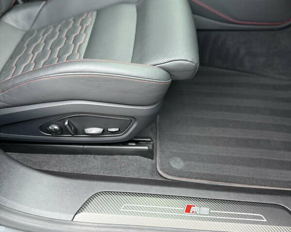 Ауді RS e-tron GT 2021 у Коломые на Automoto.ua Сірий Ауді RS e-tron GT, об'ємом двигуна 0 л та пробігом 58 тис. км за 58000 $, фото 20 на Automoto.ua