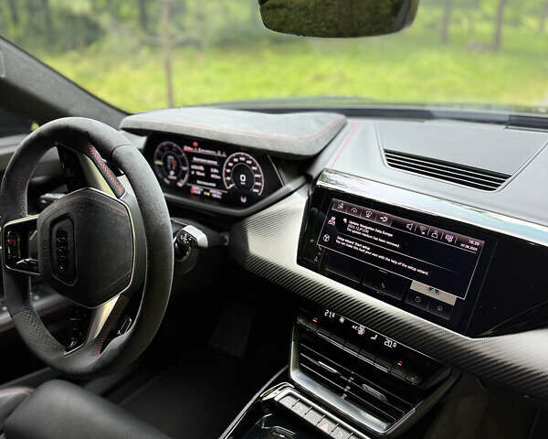 Серый Ауди RS e-tron GT, объемом двигателя 0 л и пробегом 52 тыс. км за 70500 $, фото 20 на Automoto.ua